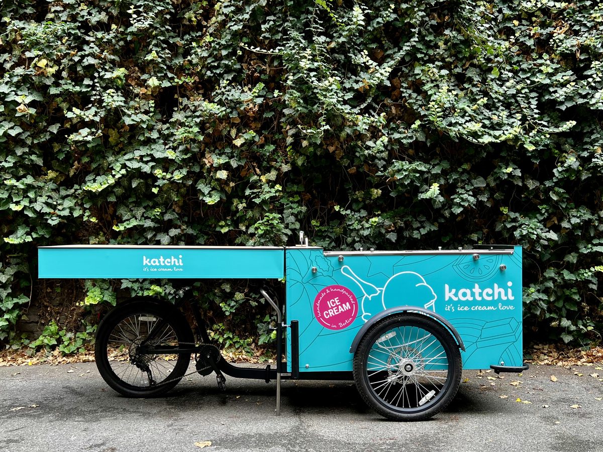 Katchi verkauft Eis bei deinem Event
